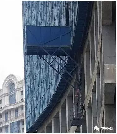 一种新型全钢式升降脚手架 附着式升降脚手架让施工如室内般安全高效