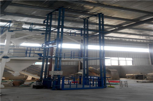 历下区导轨式升降机与附着式升降脚手架定制服务详解